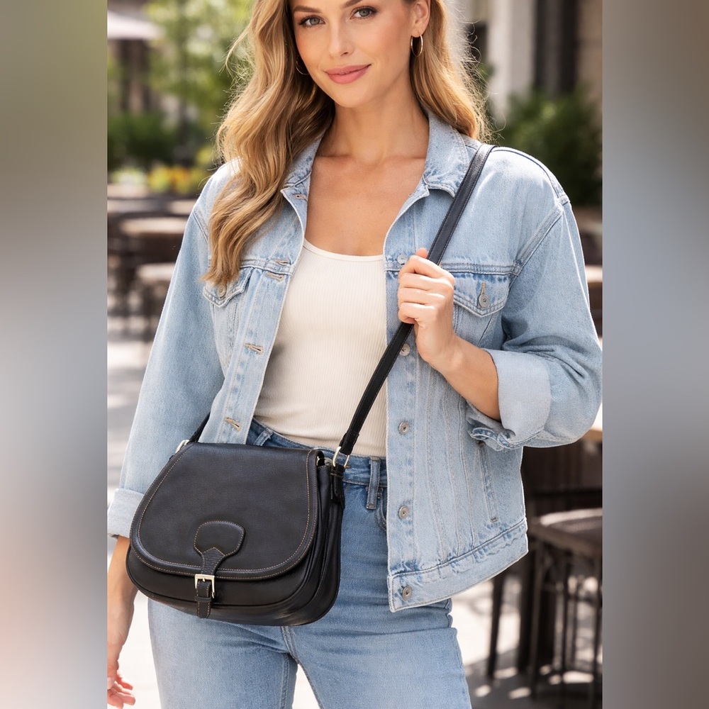 Danier Leather Crossbody Adjustable Strap Saddle Bag - Black - Picture 1 of 12